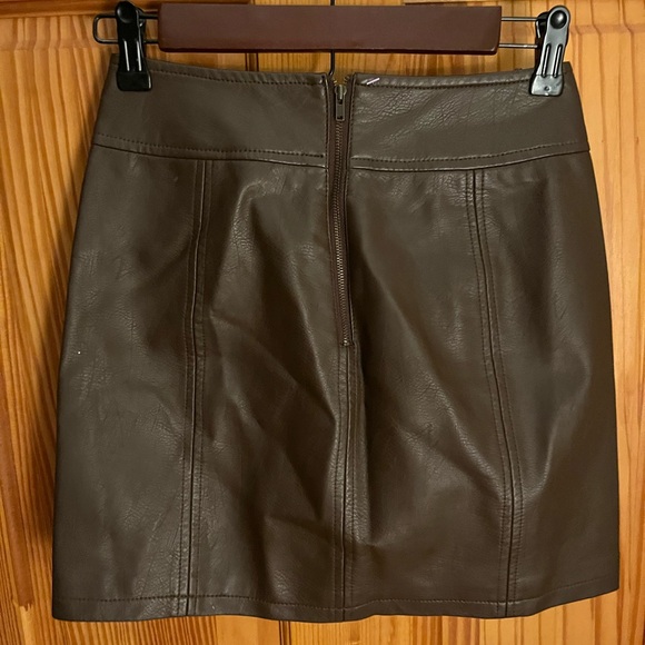Free People vegan leather mini skirt - Picture 5 of 8